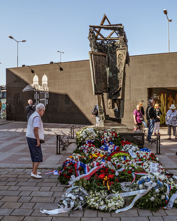 Bratislava: Holocaust Memorial